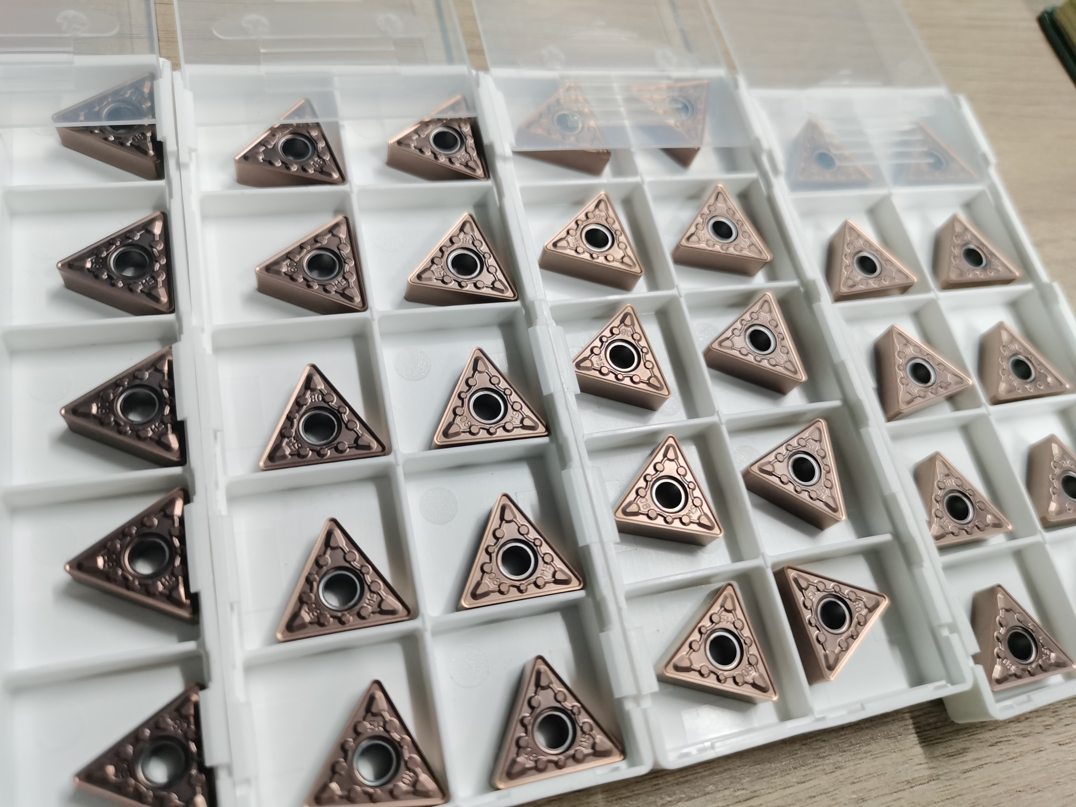 Tungsten Carbide Inserts Kyocera TNMG160408-MS for cutting stainless steel cnc turning carbide inserts