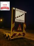 Outdoor P20 RGB Portable Traffic Signs , Electronic Led Sign Display For Mobile