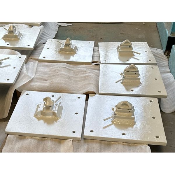 2000KN Tension and 500KN Compression Steel Bolted-On Twistlock Type ISO Shipping Container Locks Durable