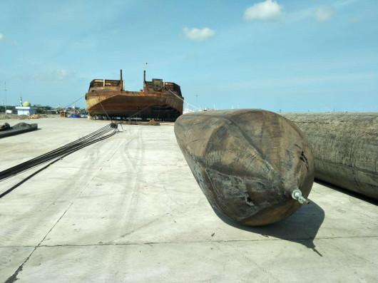 Buy cheap Heavy - Duty Marine Rubber Airbag from wholesalers