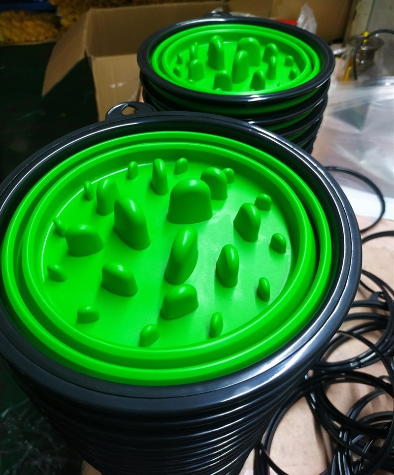 Pet Cat Slow Feeder Silicone Portable Foldable Collapsible Dog Bowl Outdoor Activities