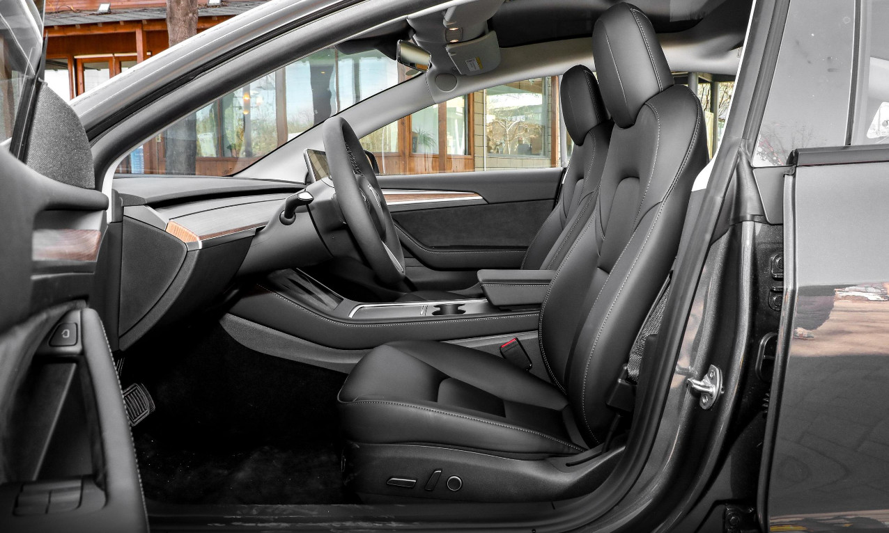 Tesla Model 3 Rear-Wheel Drive Best Midsize Car Electric 264 Horsepower