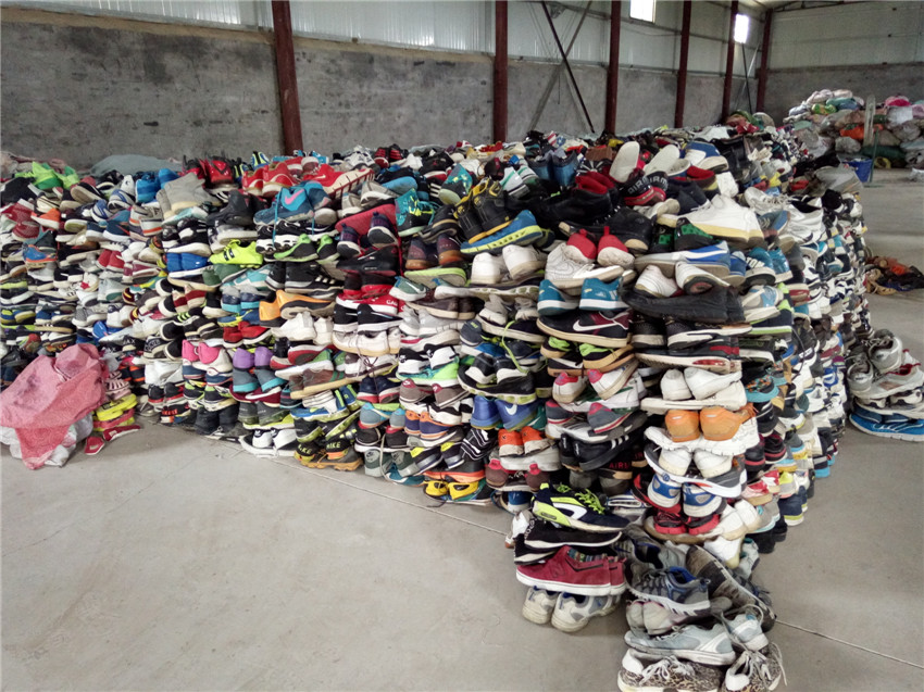 used shoes Category: Men shoes: sports shoes, leather shoes,sho