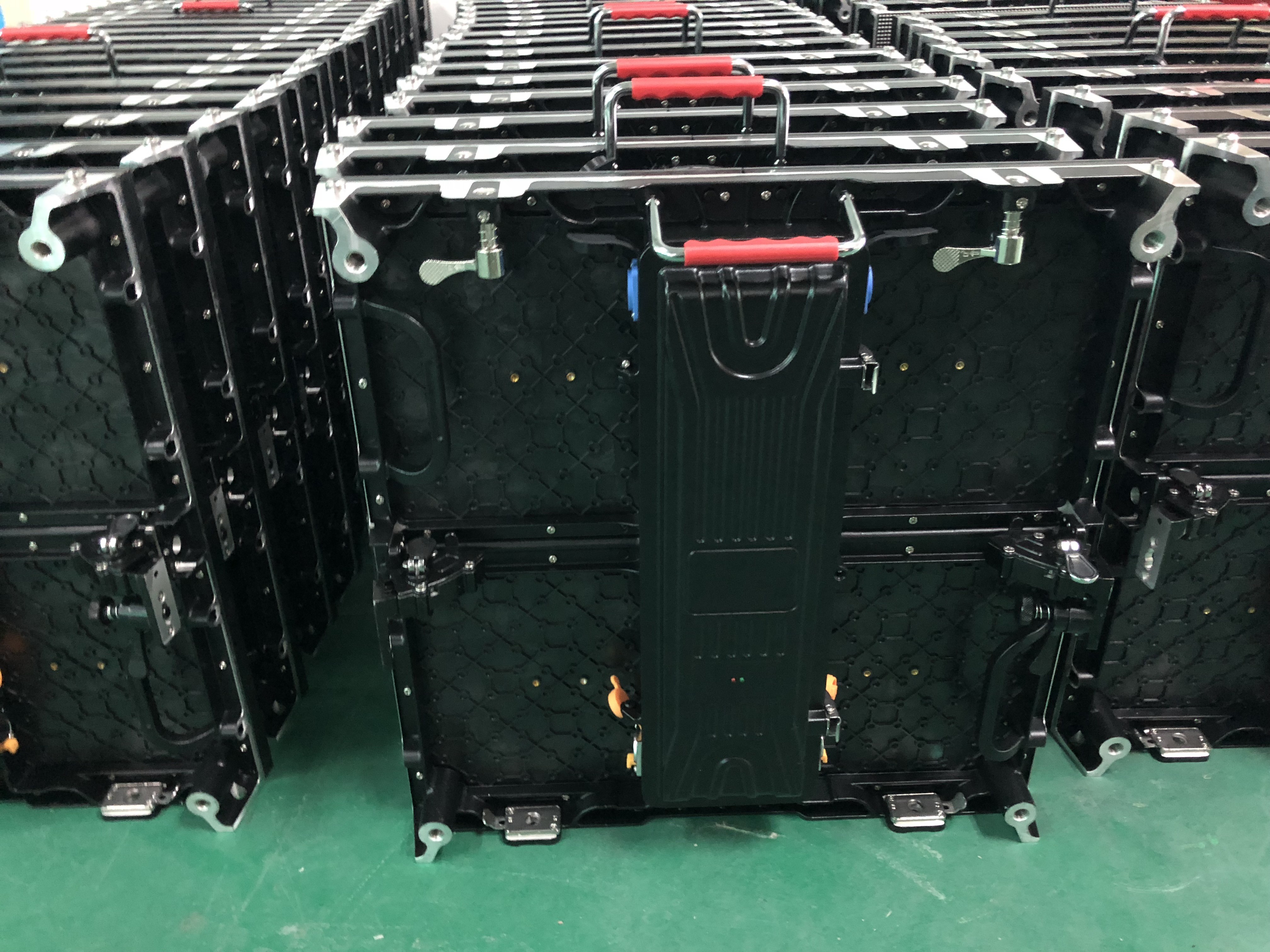 Lightweight Programmable Rental LED Display front service indoor p3 576x576 cabinetled display，1920hz refresh rate