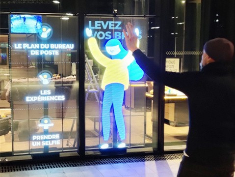 Advertising Smart LED Glass Display 500mm*125mm Transparent LED Screen