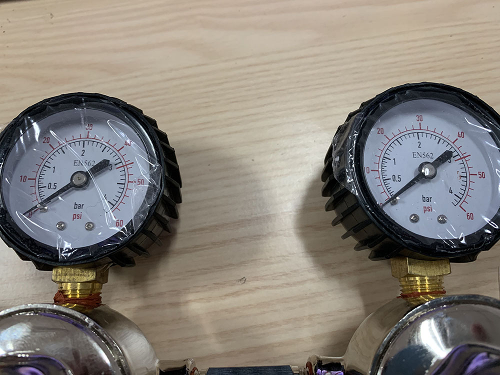 CGA320/580 Inlet Connection Upperweld CO2 Draft Pressure Regulator for America Europe