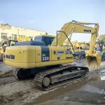 22 Ton Used Komatsu PC220-7 Crawler Excavator with Original Hydraulic Cylinder