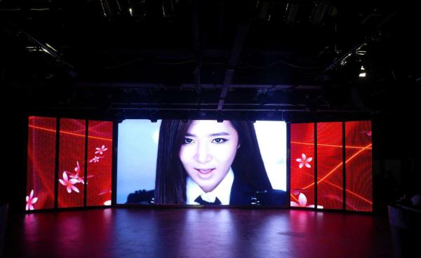 Buy cheap Indoor Die-casting Aluminum Full Color RGB Rental P3.91,P4.81 SMD LED Display Screen from wholesalers