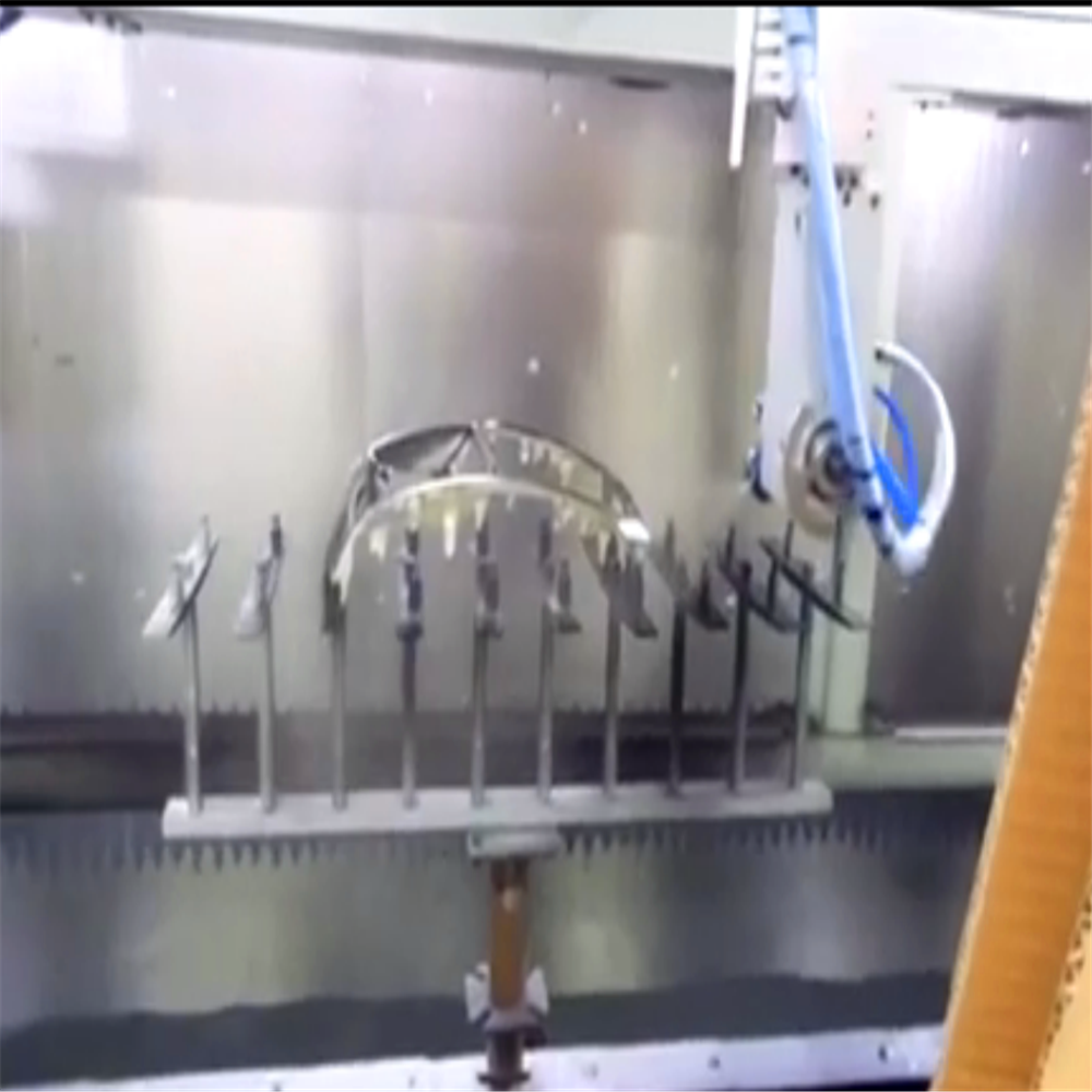 On Line Tracking Automatic Spray Painting Machine 4KW For Car Navigation Pane