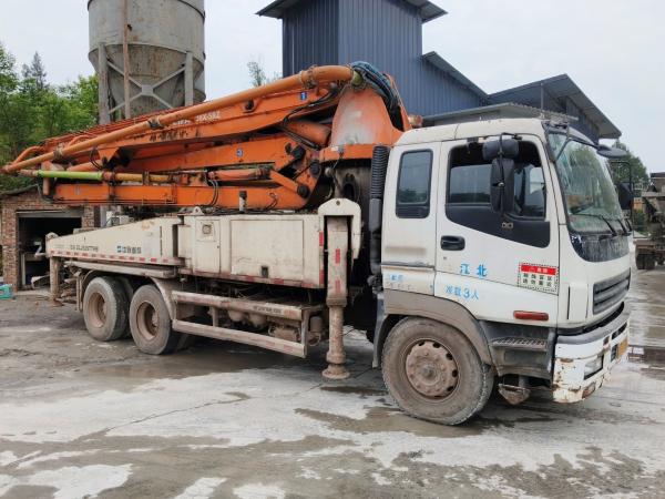 Vehicle Renovation Paint Concrete Pump Truck 38 Meters with 2.6mm Vibrating