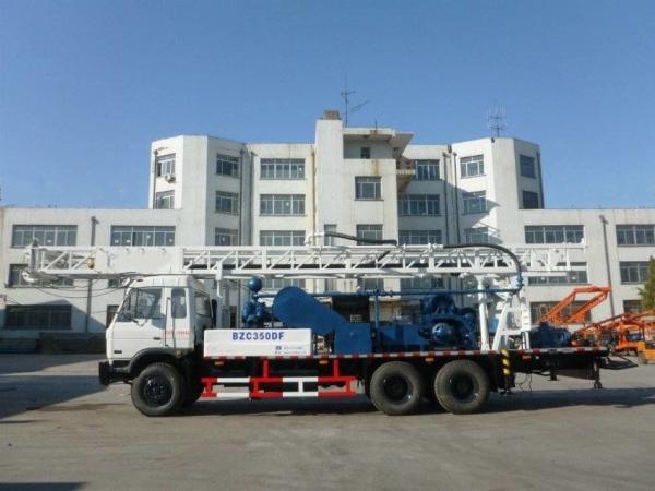 Quality 6X4 Special Crane Chassis 350m Truck Mounted Drilling Rig for sale