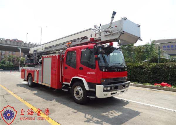30 Meters Working Height Aerial Ladder Fire Truck ISUZU Chassis With 200L Fuel