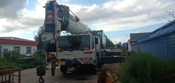 Buy cheap 90 Ton Mobile Crane Zoomlion Used Truck Crane 2010 Maximum Lifting Weight 16t Shaft Number 4 from wholesalers