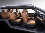 220km/h Plug In Hybrid SUV 700Km Range Four Screens Six Seater Electric Car