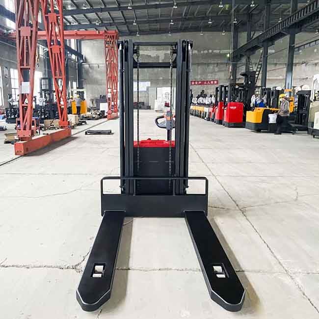 2 Stage 1.6m Mast Counterbalanced Electric Stacker Standing Type 1T