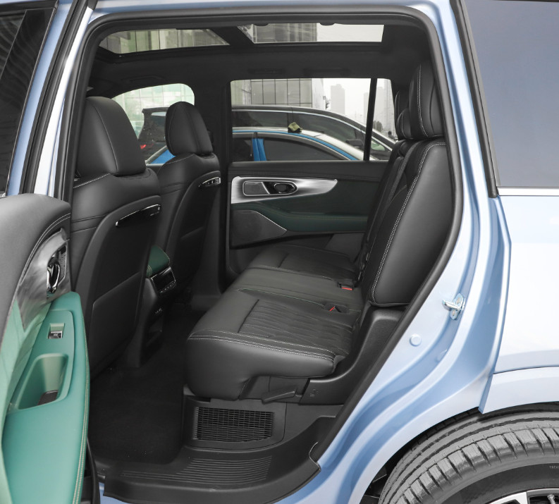 Hybrid Trumpchi GS8 2022 Dual Engine 2.0TM Four-wheel Drive 7 Seats SUV