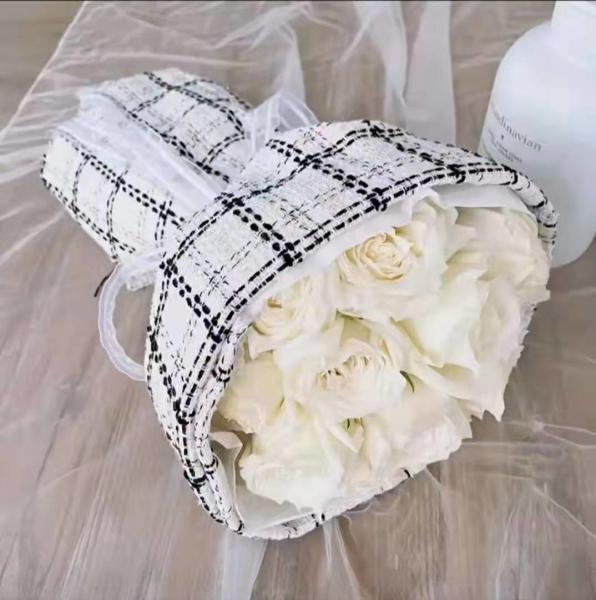 Buy cheap Luxurious Grids Pattern Flower Bouquet Wrapping Paper Fabric 150cmx50cm Florist Packing Fabric from wholesalers