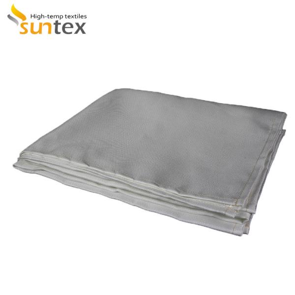 Buy cheap Fiberglass Fabric Welding Blanket Roll Protects The Welder From Sparks , Spatter And Slag from wholesalers