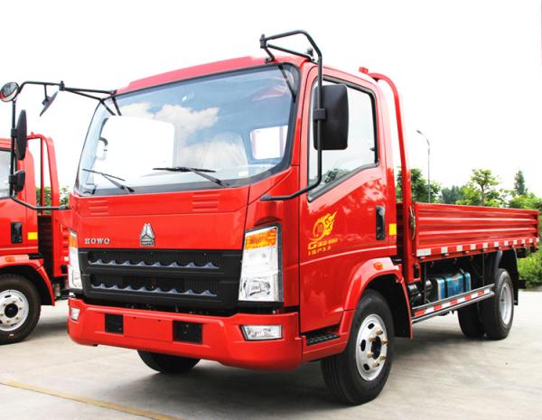 Buy cheap HOWO 4x2 Cargo Delivery Truck , Flatbed Cargo Truck 9.726L Displacement ZZ1167M4611 from wholesalers