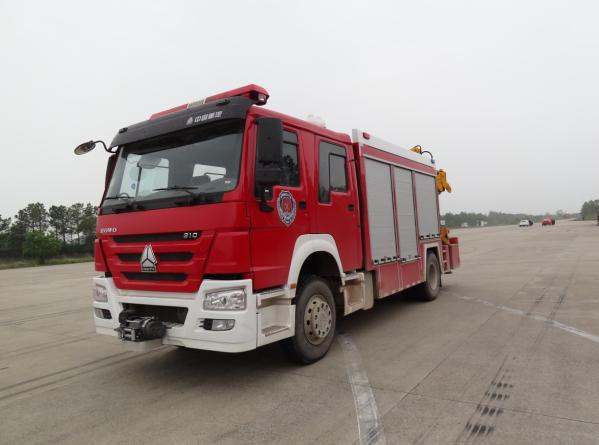 Buy cheap SINOTRUK Heavy Duty Rescue Truck , 6 Wheeled Road Rescue Emergency Vehicles from wholesalers