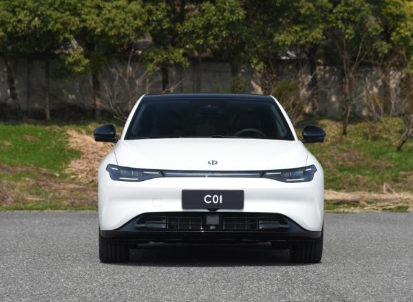 Chinese Leap Motor Electric Car New Energy Vehicle Leapmotor C01 0.6h Charging
