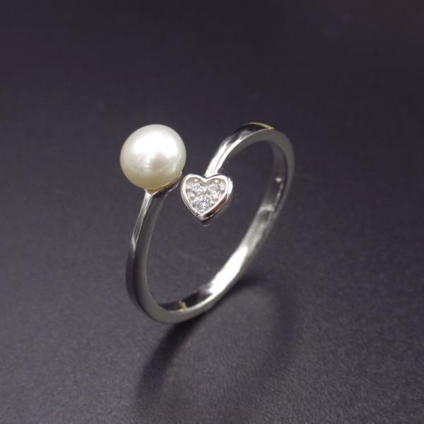 Buy cheap Heart Shape Silver Pearl Ring / Arrowhead Jewellery Pearl Halo Ring from wholesalers
