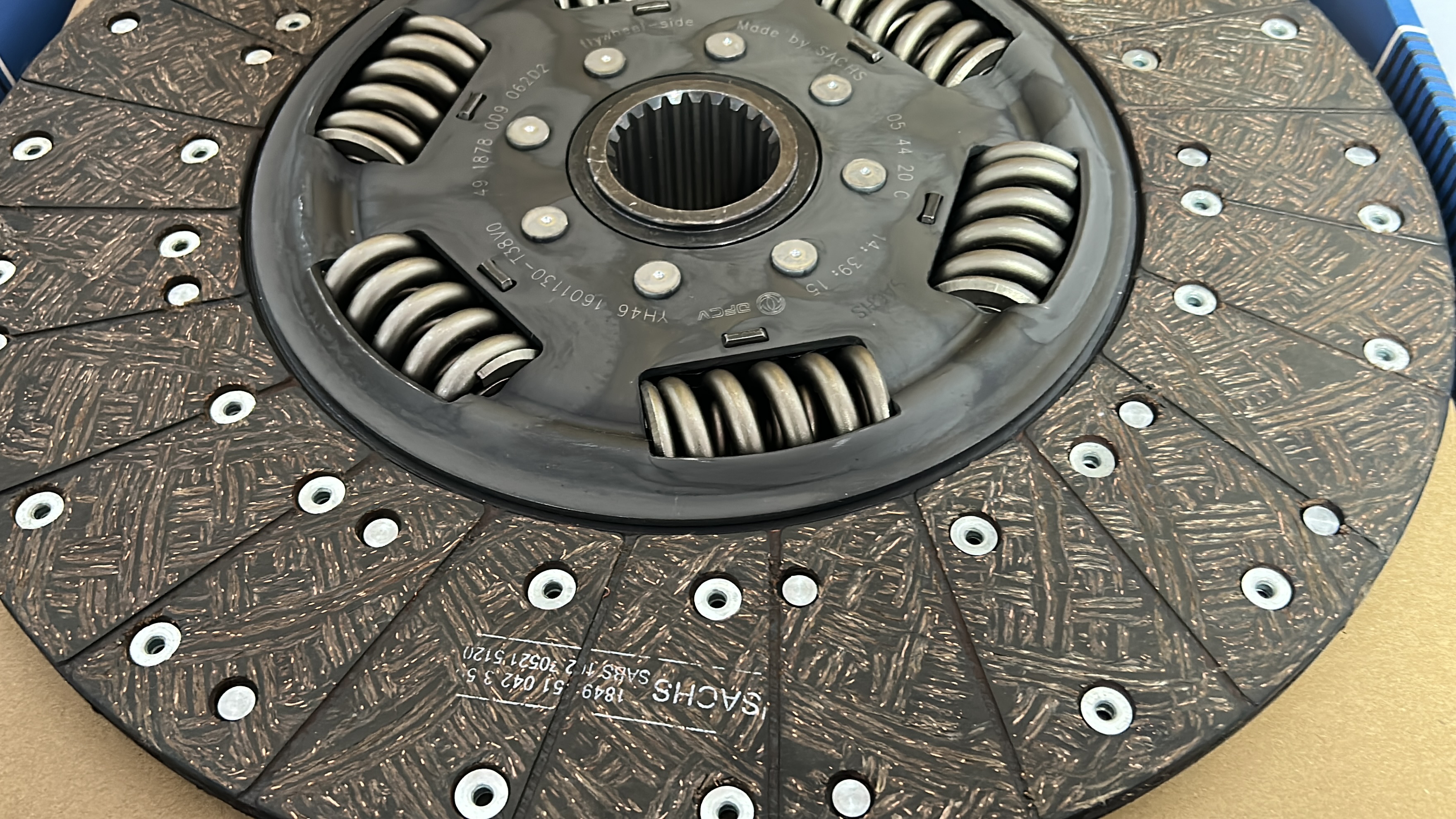 Customised FL180 Steel Clutch Discs 1878063231 Size 430mm for Heavy Duty Volvo Trucks