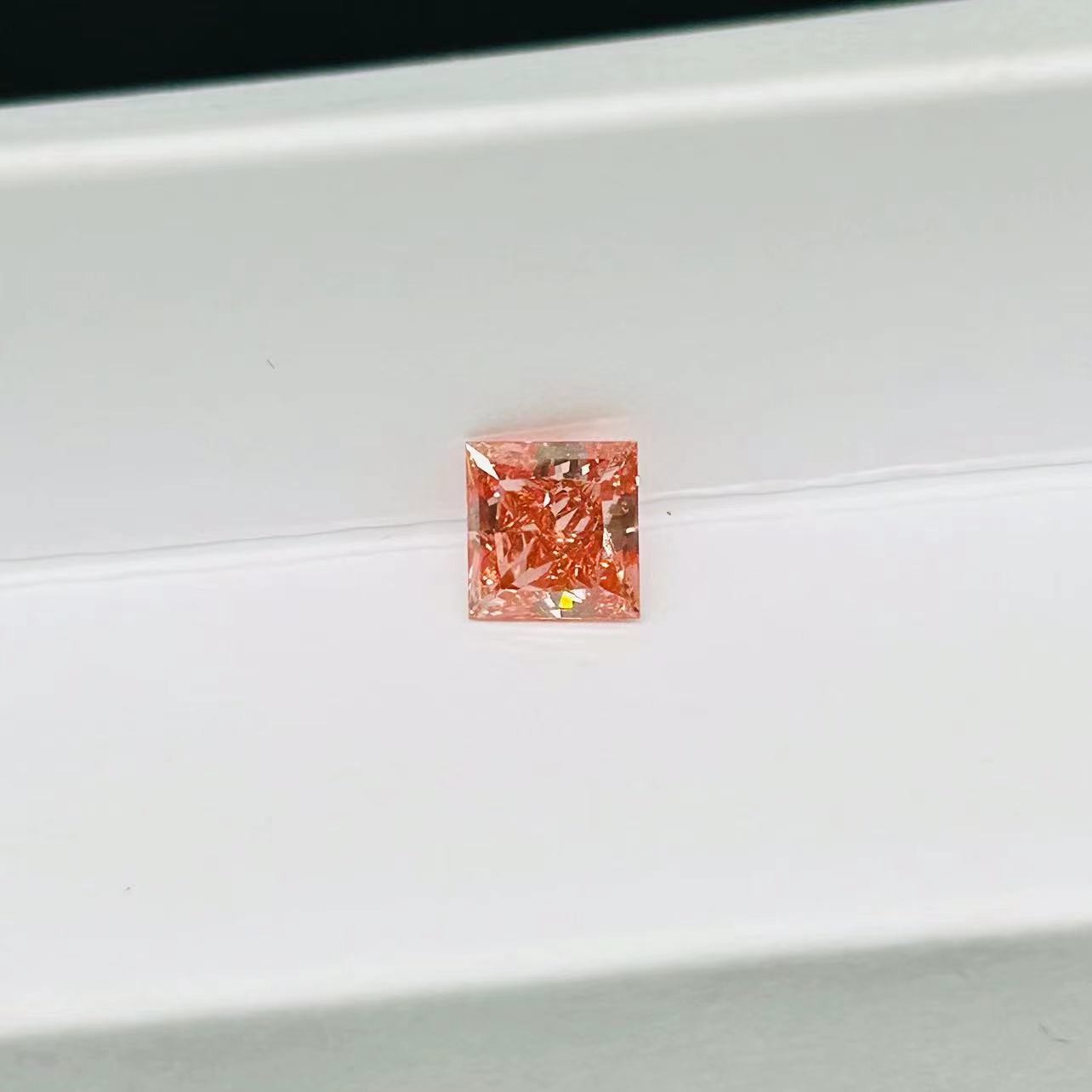 2.42 CVD Lab Grown Pink Diamonds Princess Without Inlay Cultivation