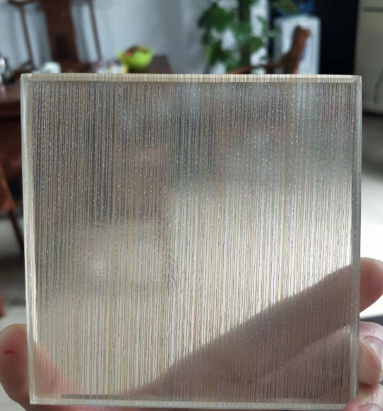 Decorative Laminated Glass Metal Mesh In Patterned Ground Polished