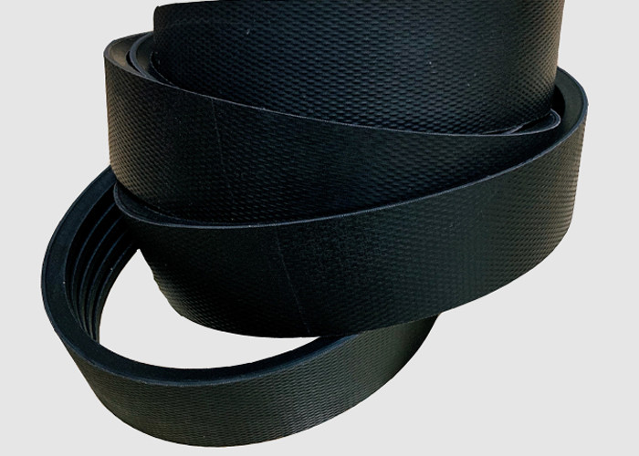 Rubber Black Color 13.6mm Top Width Banded V Belt