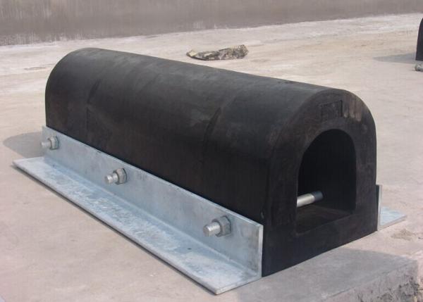 Quality Marine D Type Natural Rubber Fender Boat Dock Fenders Shore Protection for sale