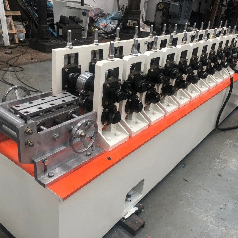 70mm U Channel PPGI Roll Forming Machine 14 Stations 1.5mm For Mesh Deck