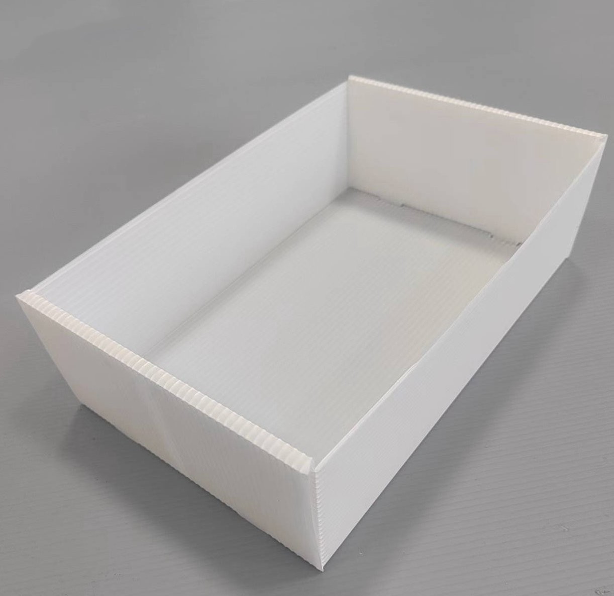 PP Corrugated Plastic Shipping Boxes Box 50lbs Hardness Plastic Crate