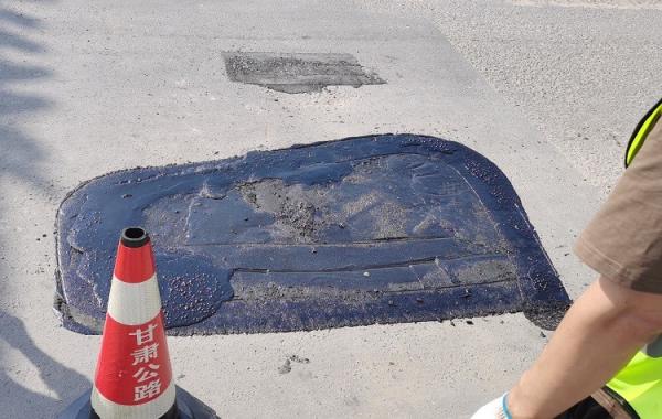 Buy cheap 280°C Granules Asphalt Patch Material For Pothole Repair from wholesalers