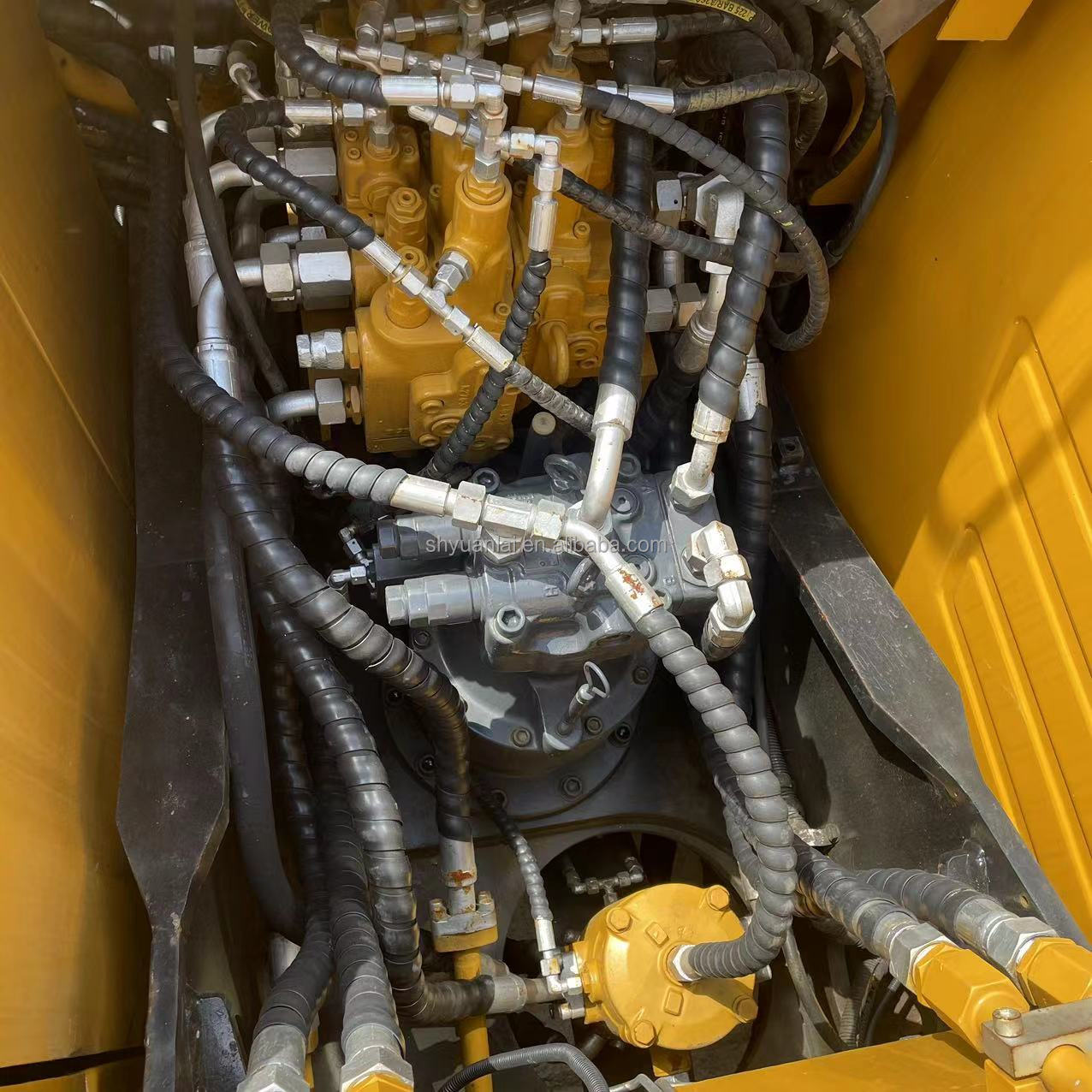 13T Used Sany135C Pro Excavator with High Work Efficiency and Original Hydraulic Valve