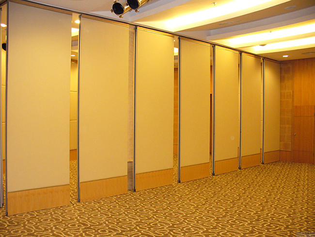 95mm Sliding Folding Partitions Movable Walls Panels OEM ODM