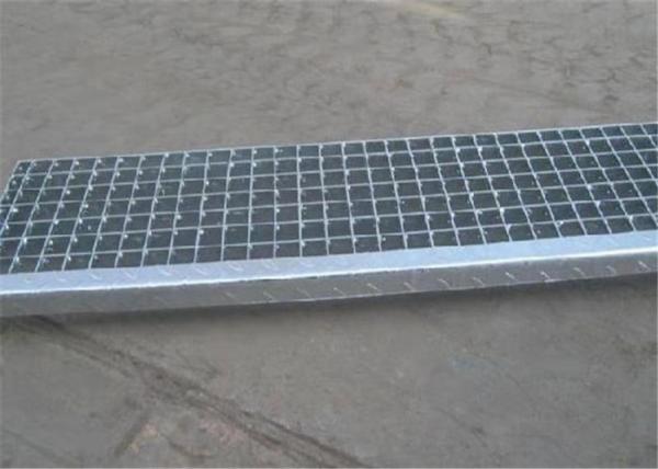 Buy cheap Bridge Walkway Metal Grate Stair Treads Galvanized Surface Treatment from wholesalers
