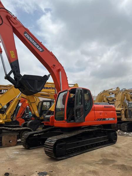 Buy cheap Poclain Hydraulic Cylinder Used Doosan Excavator Equipment DX225 from wholesalers
