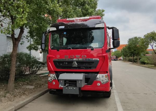 Buy cheap Euro 3 Emission standard 15ton Water And Foam Fire Truck Gross Weight 33000kg from wholesalers