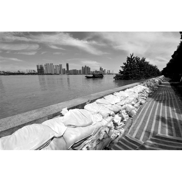 Empty Woven Polypropylene Sand Bags Single Folded 26 Inch Length 14 Inch Width