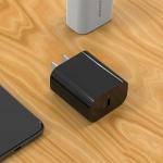 PD20W Cell Phone Charger Adapter Fireproof ABS Fast Charger Travel Adapter For