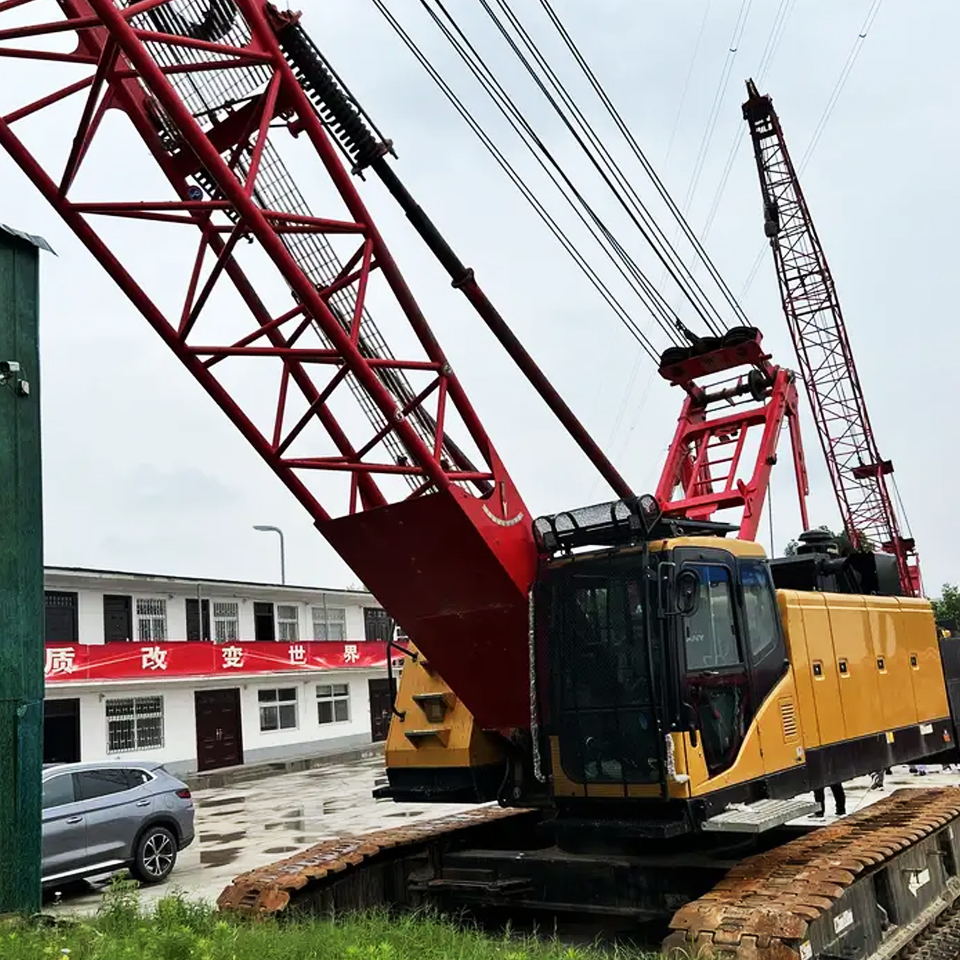 Used QUY55 55 Ton Crawler Crane for Construction Gradeability 30% Original Sale