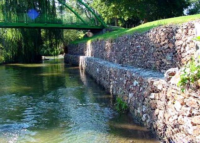 Galvanized Mattress 22mm Gabion Wire Mesh For Riverbank Protection