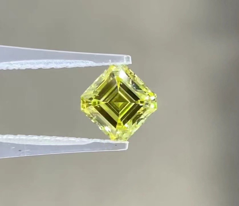 Synthetic High Clarity vS1 Lab Grown Yellow Diamond Asscher Shaped
