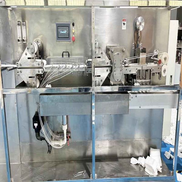 8L High Efficiency Family Wipe Packing Machine Servo Driven Stacking System Wipes Machine