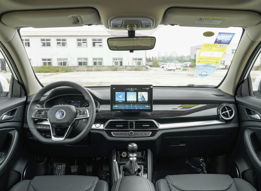 BYD Song 2021 Classic Edition Gasoline 1.5T Manual Luxury 5 door 5 seats SUV