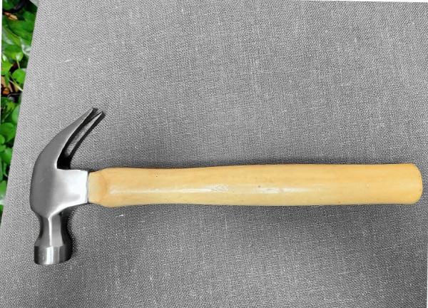 Buy cheap 8OZ-24OZ American Type Carbon Steel Carpenter Tools Claw hammer(XL0001) from wholesalers