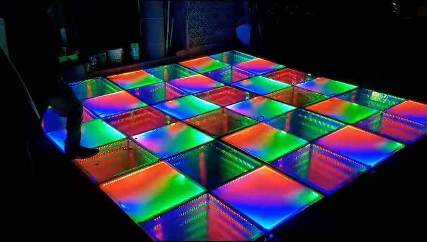 Glowing Lighting Effect LED Dance Floor with 8PCS W2 X H4 Module Qty and -20°C To 60°C Temperature Range