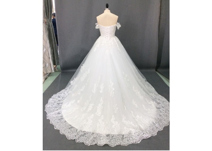 Sexy Sweetheart Ball Gown Wedding Dress Long Tail Ropes Back Style