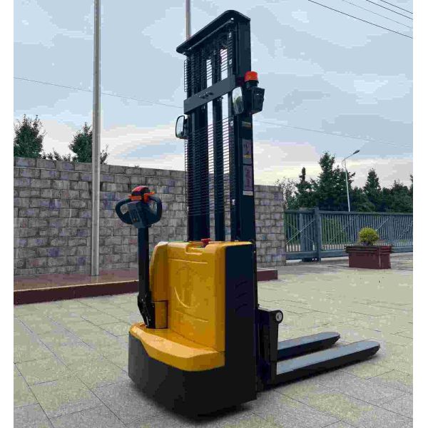1.5t 1500kg Full Electric Walkie Stacker With 18 Months Warranty For Support Production Process